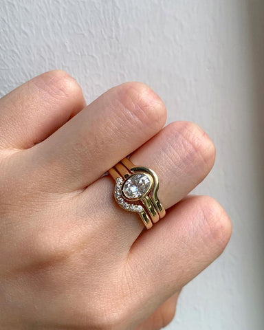 Oval Opulence Diamond ring