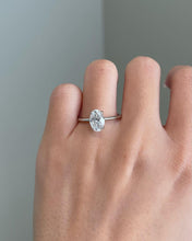 Gleaming Grace oval ring