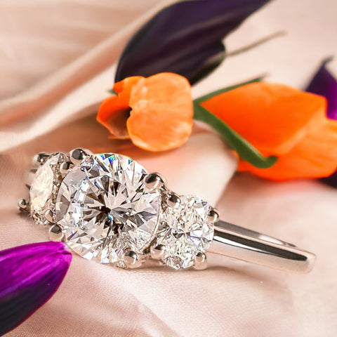 s luxurious lab-grown diamond ring