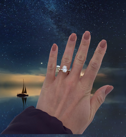 Lussuoso anello con diamante di forma ovale